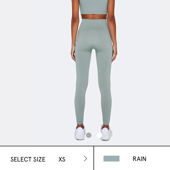 NWT SET ACTIVE Sculptflex Set in Color: Rain - Picture 4 of 4